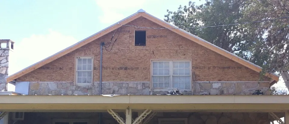 Ranch house gable before the repair